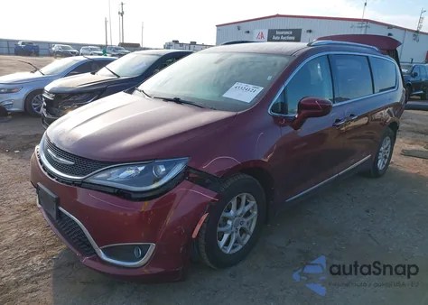 2020 Chrysler Pacifica Touring L z USA, uszkodzony, nr VIN 2C4RC1BG8LR277049